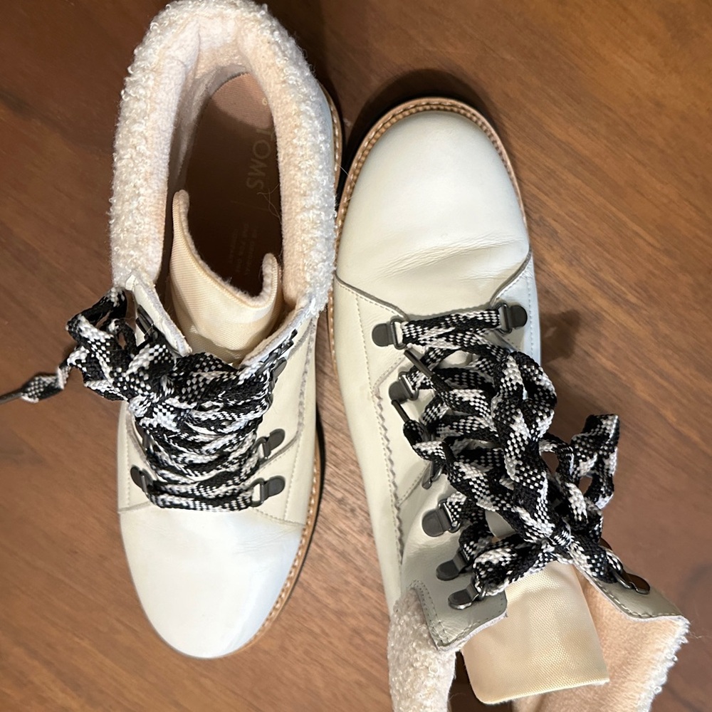 Toms Women Mesa Lace Up Ankle Boots, Off White